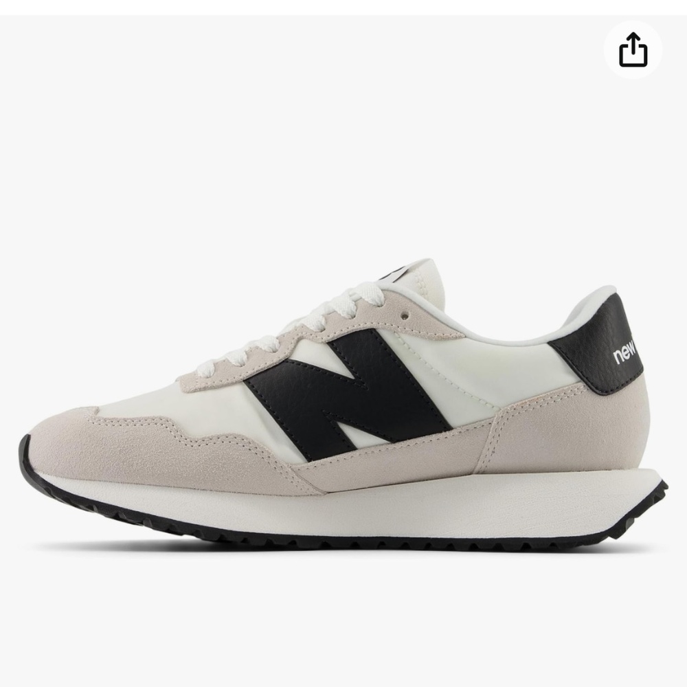 New Balance Women's 237 V1 Sneaker, White, 9, Like new